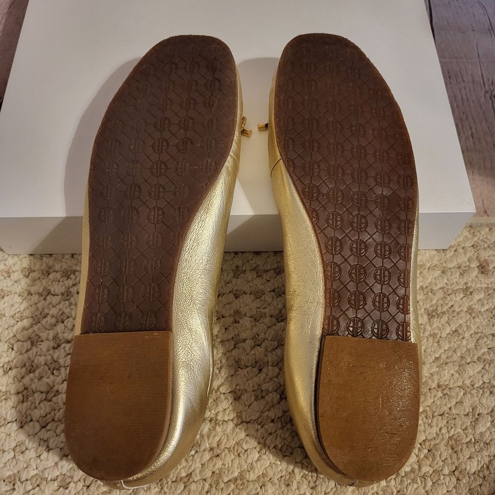 Elegant Gold Ballet Flats - Picture 9 of 9
